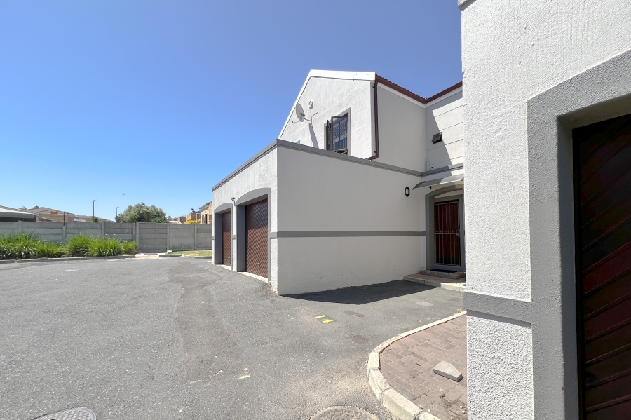 3 Bedroom Property for Sale in Normandie Western Cape